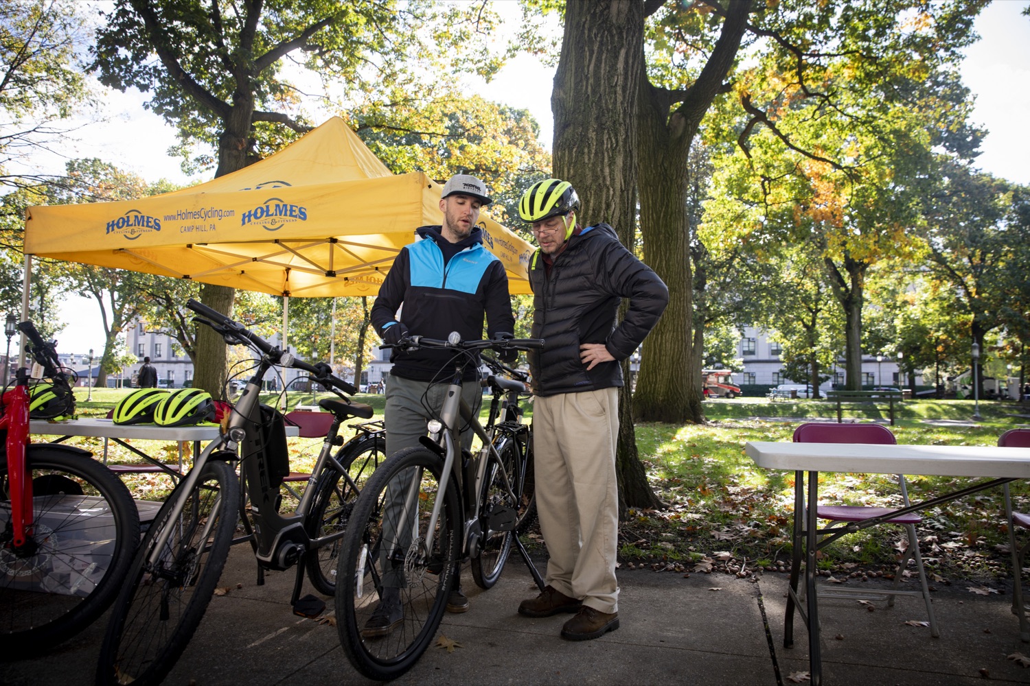 Members of the public interact with displays featuring electric and hybrid technology during a Ride & Drive Event at the Capitol Complex on October 23, 2019.<br><a href="https://filesource.amperwave.net/commonwealthofpa/photo/17449_DGS_DRIVE_ELECTRIC_CZ_14.JPG" target="_blank">⇣ Download Photo</a>