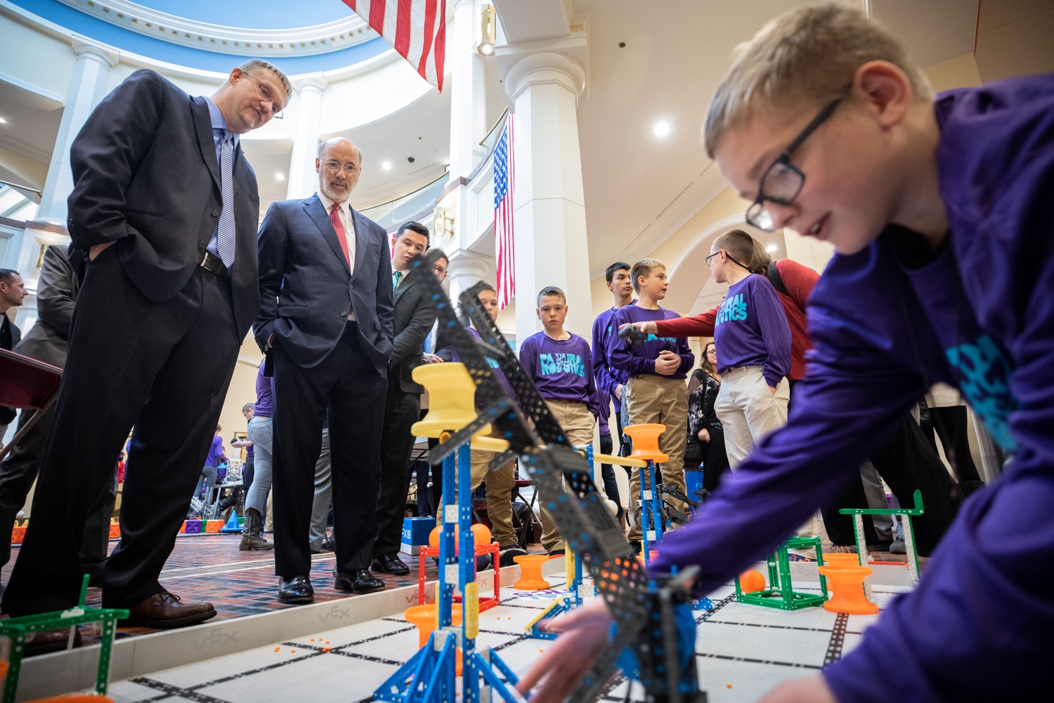 Pennsylvania Governor Tom Wolf meeting with students at the robotics demonstration.  Celebrating the success of the PAsmart workforce development program to create educational opportunities at schools across the commonwealth, Governor Tom Wolf welcomed more than 50 students from the Pennsylvania Rural Robotics Initiative to the Capitol today. The students from nine western Pennsylvania school districts showcased their skills in coding, robotics and drone technology. The Wolf administration awarded the initiative a $299,000 PAsmart Advancing Grant earlier this year. Harrisburg, PA  Tuesday, November 12, 2019<br><a href="https://filesource.amperwave.net/commonwealthofpa/photo/17587_gov_pasmart_rural_robotics_dz_004.jpg" target="_blank">⇣ Download Photo</a>