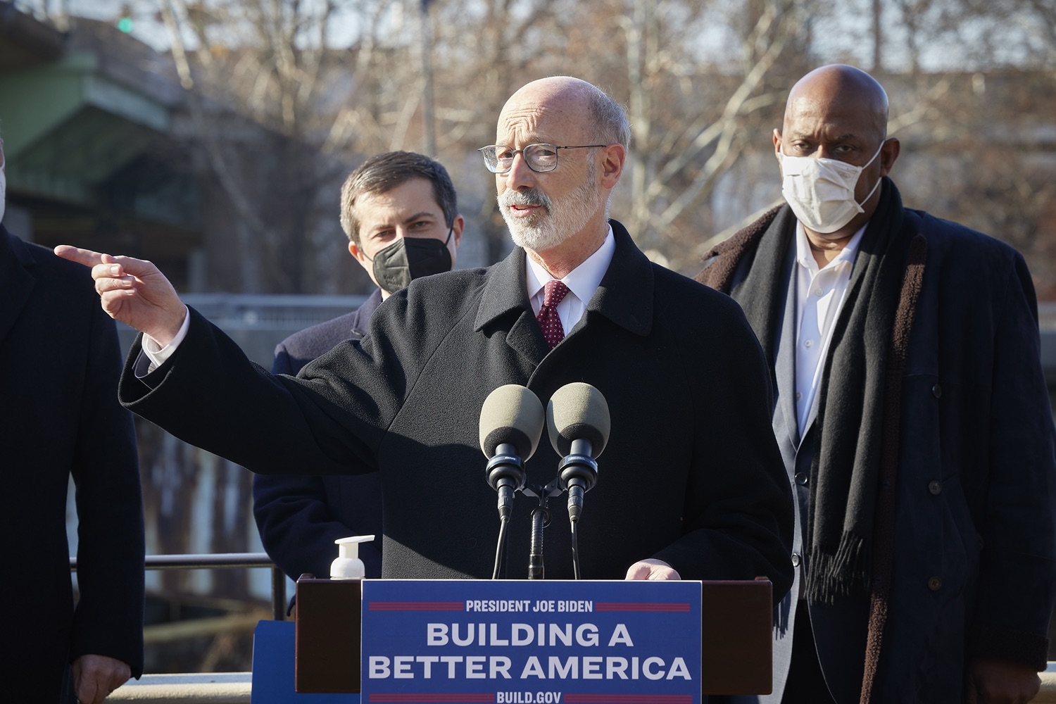 Pennsylvania Governor Tom Wolf speaks with the press.  Governor Tom Wolf stood alongside U.S. Transportation Secretary Pete Buttigieg to launch the largest bridge formula program in American history, made possible by the passage of the Bipartisan Infrastructure Law. Pennsylvania is set to receive $1.6 billion to fix more than 3,000 bridges across the commonwealth.  Philadelphia, PA  January 14, 2021<br><a href="https://filesource.amperwave.net/commonwealthofpa/photo/20426_gov_bridgeAnnoucement_dz_010_copy.jpg" target="_blank">⇣ Download Photo</a>