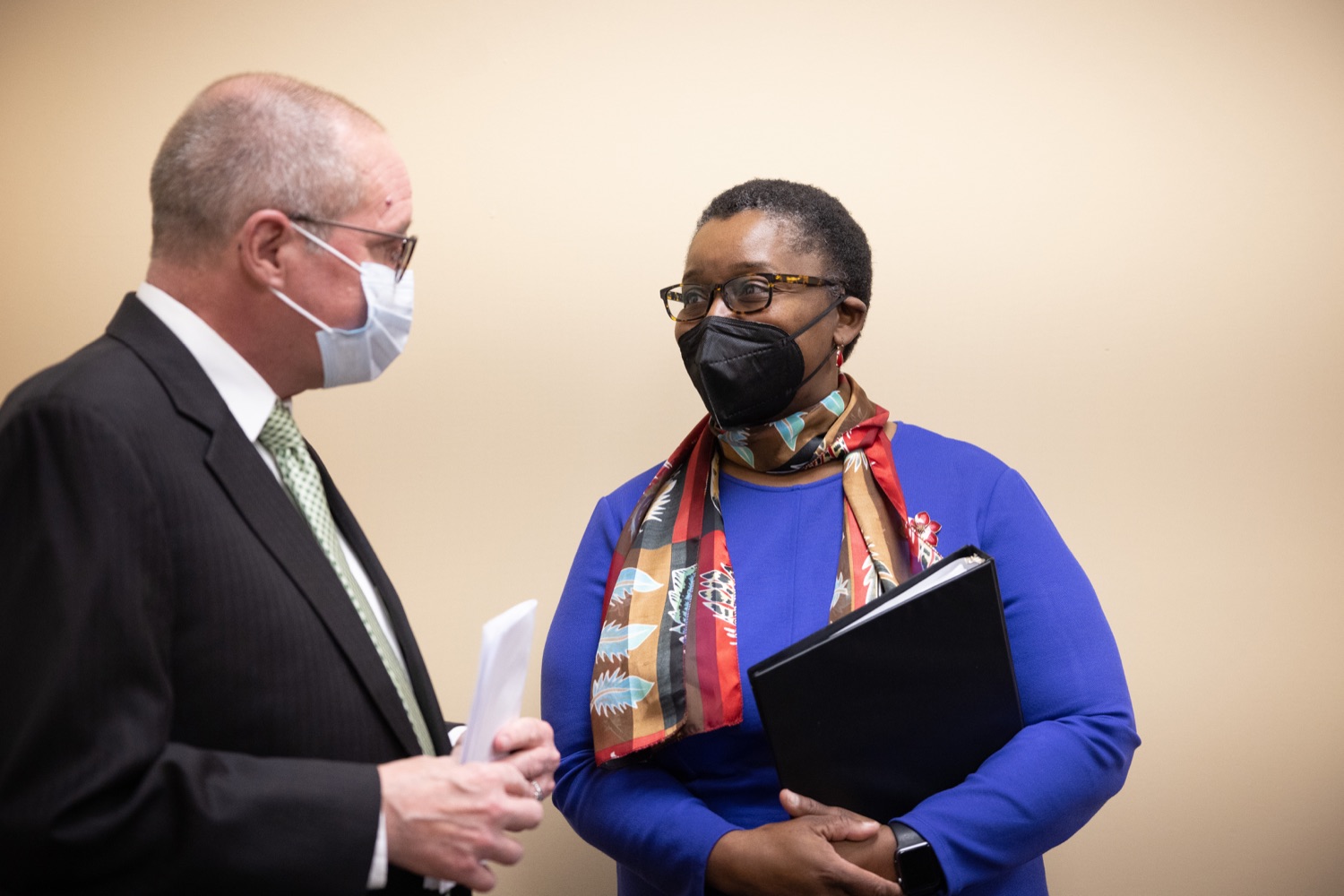 Physician General Dr. Denise A. Johnson speaks with Patrick Bradley, President / CEO at Central Pennsylvania Blood Bank.  Pennsylvania Physician General Dr. Denise Johnson and Patrick Bradley, President and CEO of the Central Pennsylvania Blood Bank, expressed their growing concern over the dramatically decreasing number of volunteers who regularly donate blood, during a news conference highlighting the critical need for blood donation across the commonwealth.  February 03, 2022 - Hummelstown, Pa<br><a href="https://filesource.amperwave.net/commonwealthofpa/photo/20488_doh_bloodShortage_dz_016.jpg" target="_blank">⇣ Download Photo</a>