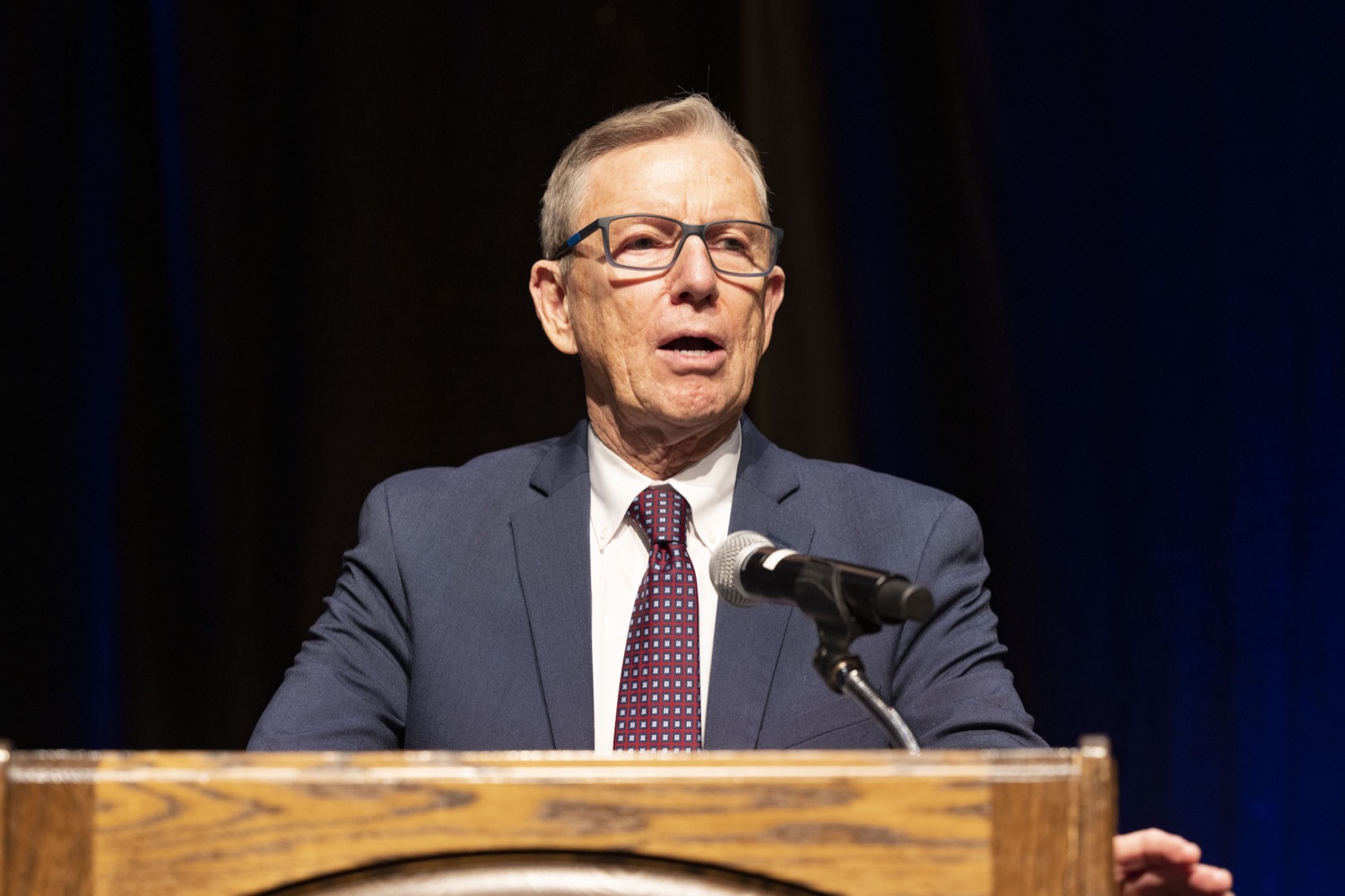 PDE Special Assistant to the Acting Secretary David Volkman makes opening remarks at the 2023 Pennsylvania Teacher of the Year awards, in Hershey, PA on December 5, 2022.<br><a href="https://filesource.amperwave.net/commonwealthofpa/photo/22364_pde_teacherOfTheYear_02.jpg" target="_blank">⇣ Download Photo</a>