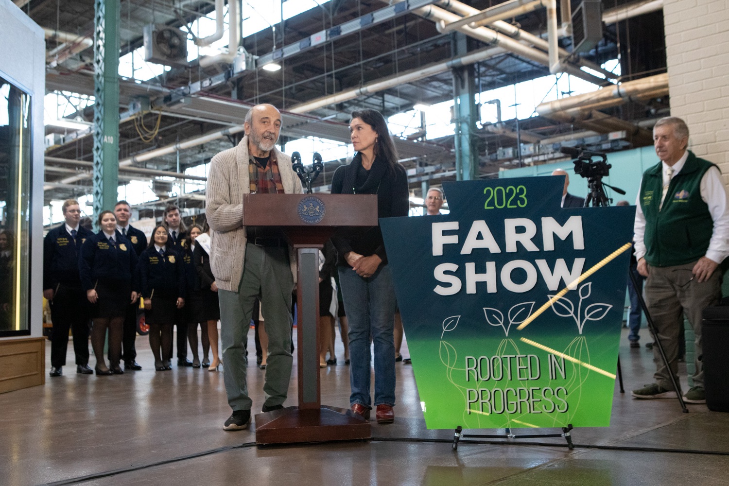 Jim Victor and Marie Pelton, Sculptors, joined Secretary of Agriculture Russell Redding to unveil the 2023 Pennsylvania Farm Show butter sculpture. Carved from 1,000 pounds of butter, it highlights this years theme: Rooted in Progress.<br><a href="https://filesource.amperwave.net/commonwealthofpa/photo/22383_Ag_ButterSculpture_ED_20.jpg" target="_blank">⇣ Download Photo</a>