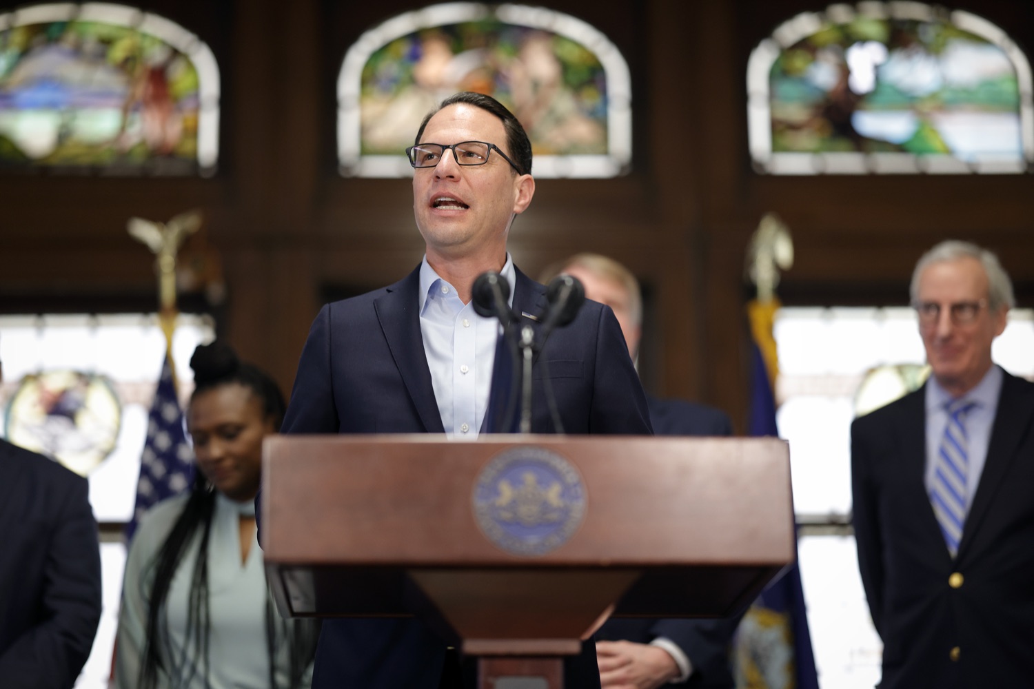Pennsylvania Governor Josh Shapiro speaks with the press.   Governor Josh Shapiro today shared his plans for rebuilding Pennsylvanias teacher workforce and making our schools better, healthier, and safer for Pennsylvania students during a visit to Pittsburgh Colfax K-8.  MARCH 21, 2023 - PITTSBURGH, PA<br><a href="https://filesource.amperwave.net/commonwealthofpa/photo/22804_gov_workforceTeachers_dz_0017.JPG" target="_blank">⇣ Download Photo</a>