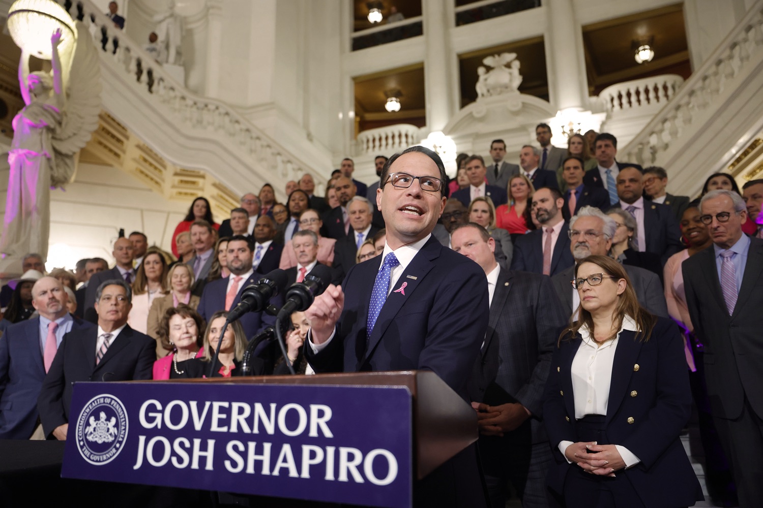 Governor Josh Shapiro signed the first bill of his Administration - Act 1 of 2023, a first-of-its-kind law in the nation that will require insurers to cover preventive breast and ovarian cancer screenings for high-risk women at no cost. MAY 01, 2023 - HARRISBURG, PA<br><a href="https://filesource.amperwave.net/commonwealthofpa/photo/23041_gov_sb8_dz_004.JPG" target="_blank">⇣ Download Photo</a>