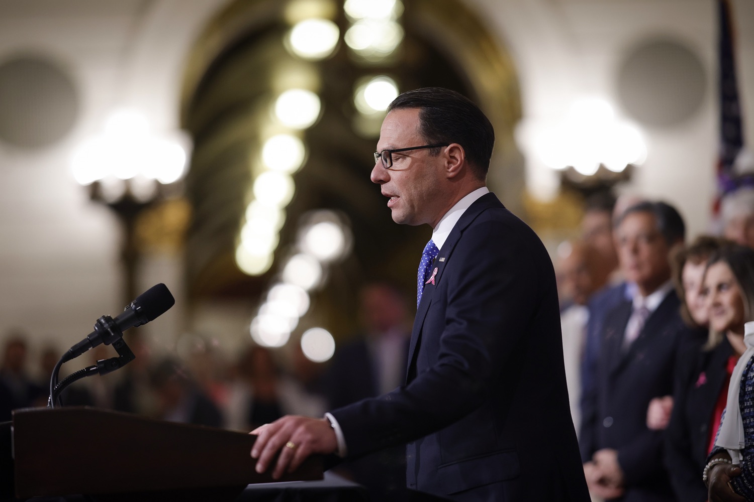 Governor Josh Shapiro signed the first bill of his Administration - Act 1 of 2023, a first-of-its-kind law in the nation that will require insurers to cover preventive breast and ovarian cancer screenings for high-risk women at no cost. MAY 01, 2023 - HARRISBURG, PA<br><a href="https://filesource.amperwave.net/commonwealthofpa/photo/23041_gov_sb8_dz_012.JPG" target="_blank">⇣ Download Photo</a>