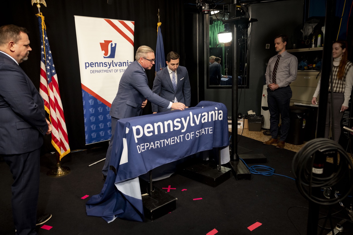 During the risk-limiting audit, 10 Department of State employees take turns rolling 10-sided dice. The numbers they roll generate a random 20-digit "seed number" that will be used to determine which batches of ballots counties will audit over the next few days, in Harrisburg, PA on November 16, 2023.<br><a href="https://filesource.amperwave.net/commonwealthofpa/photo/24032_DOS_RiskLimitingAudit_03.jpg" target="_blank">⇣ Download Photo</a>