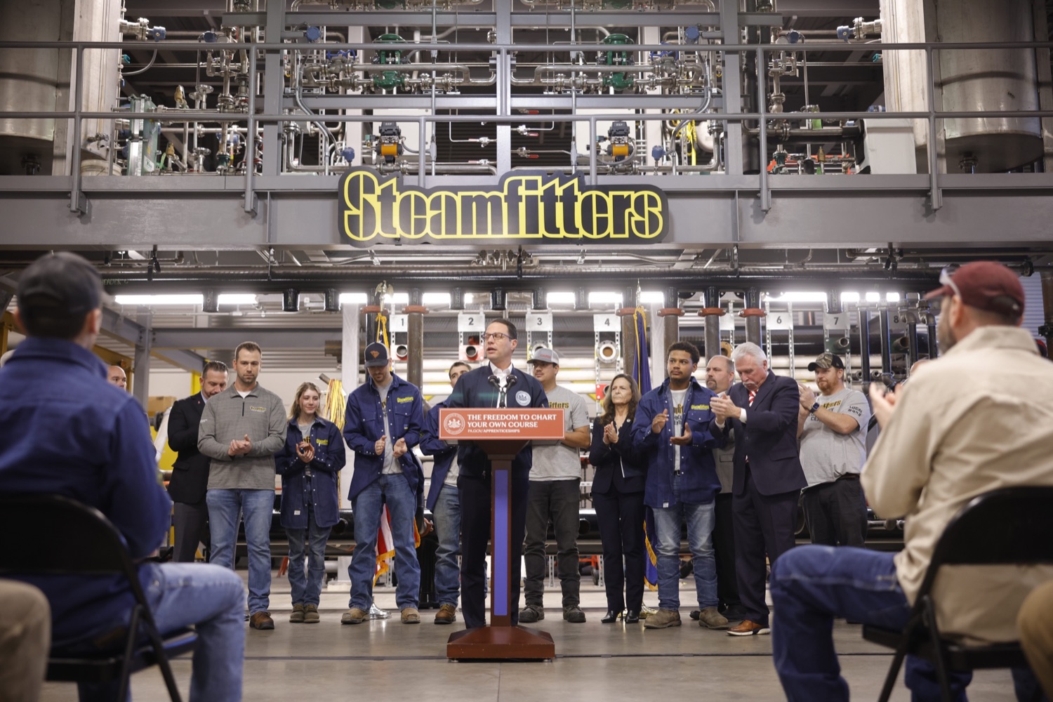 Governor Shapiro Touts Investments in Pennsylvanias Workforce, Apprenticeship Programs at Steamfitters Local 449 in Butler County<br><a href="https://filesource.amperwave.net/commonwealthofpa/photo/24063_gov_apprenticeshipWeek_10.jpeg" target="_blank">⇣ Download Photo</a>