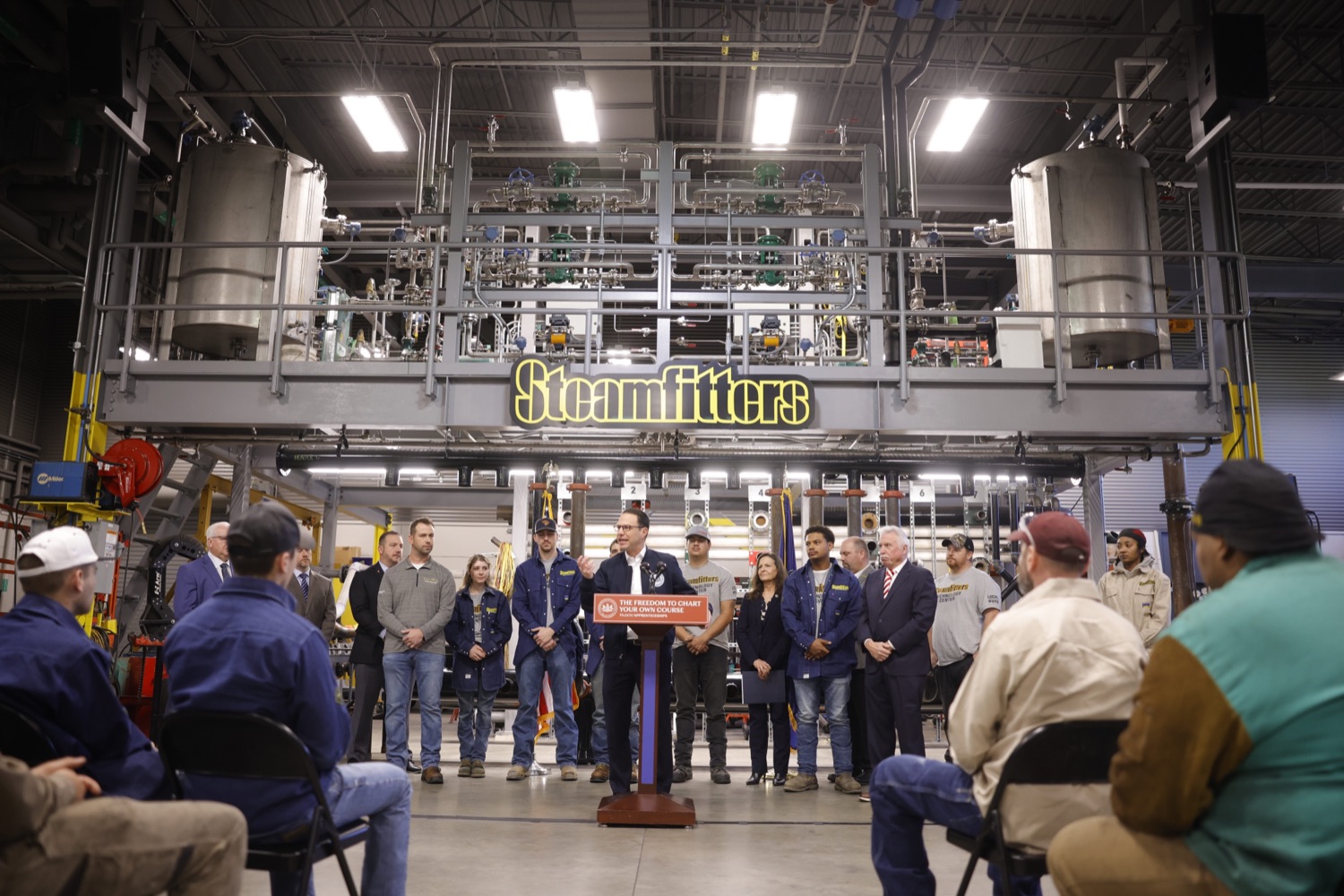 Governor Shapiro Touts Investments in Pennsylvanias Workforce, Apprenticeship Programs at Steamfitters Local 449 in Butler County<br><a href="https://filesource.amperwave.net/commonwealthofpa/photo/24063_gov_apprenticeshipWeek_11.jpeg" target="_blank">⇣ Download Photo</a>