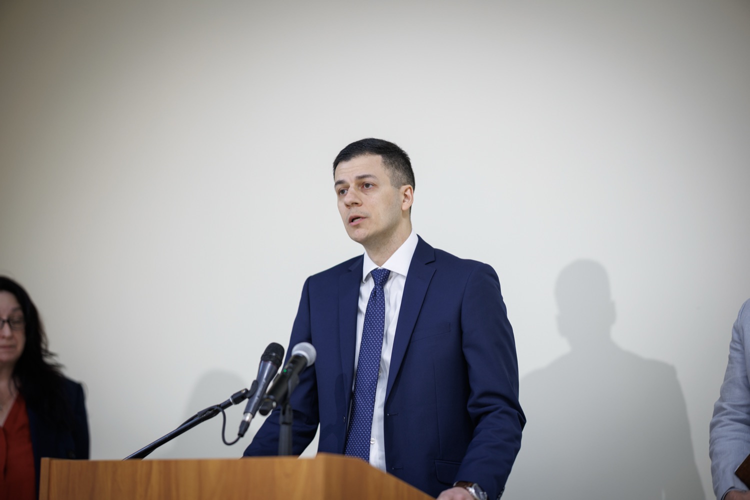 The Department of Health (DOH) Special Advisor Dr. Robert Bonacci highlights Colorectal Cancer Awareness Month by reminding Pennsylvanians about the importance of annual health screenings and utilizing the free preventive services available through their insurance. .<br><a href="https://filesource.amperwave.net/commonwealthofpa/photo/29097_ins_colorectalCancer_JF_008.jpg" target="_blank">⇣&nbsp;Download Photo</a>